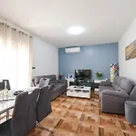 Pantalon, Big Terrace And Free Parking Apartmán Zadar