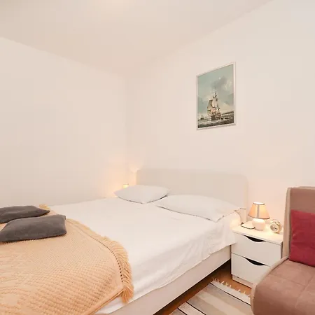 Apartment Pantalon, Big Terrace And Free Parking Zadar