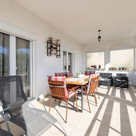 Apartment Pantalon, Big Terrace And Free Parking *