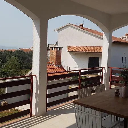 Apartment Pantalon, Big Terrace And Free Parking *