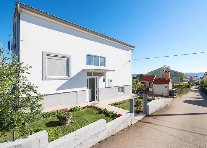 Pantalon, Big Terrace And Free Parking Zadar