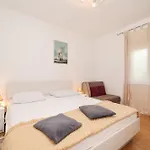 Pantalon, Big Terrace And Free Parking * Ζαντάρ